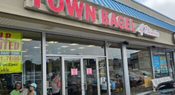 Town Bagel Plainview– A Cut Above